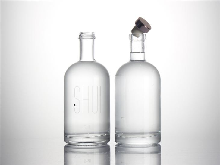 750 Ml Liquor Glass Bottle