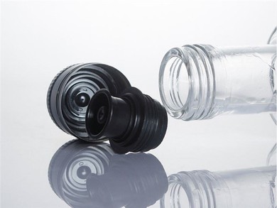 Black Stocked Oil Bottle Caps