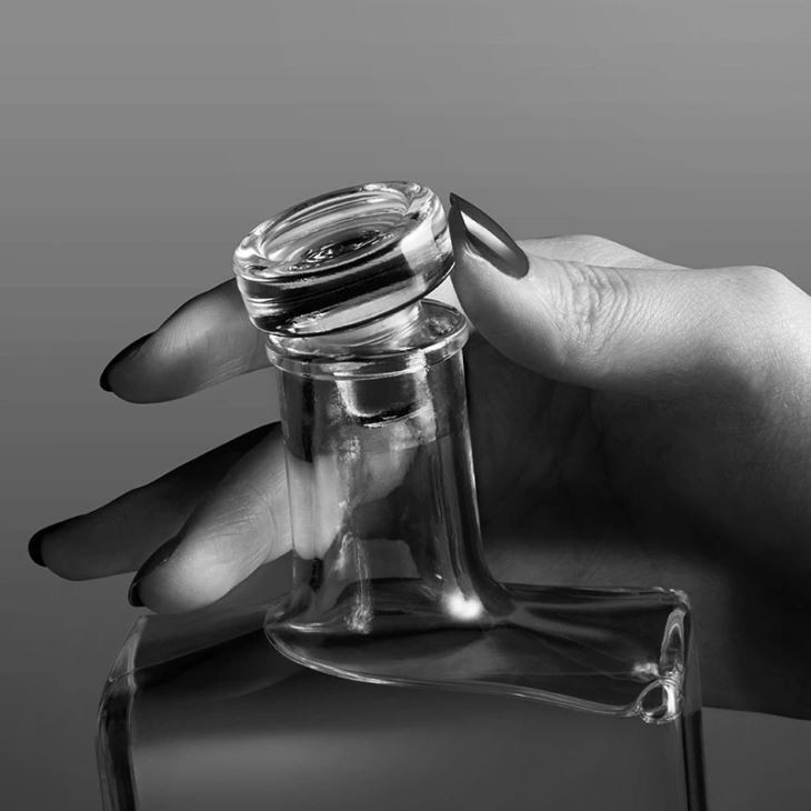 Glass Stopper Transparent For Bottles With 19mm Diameter Size